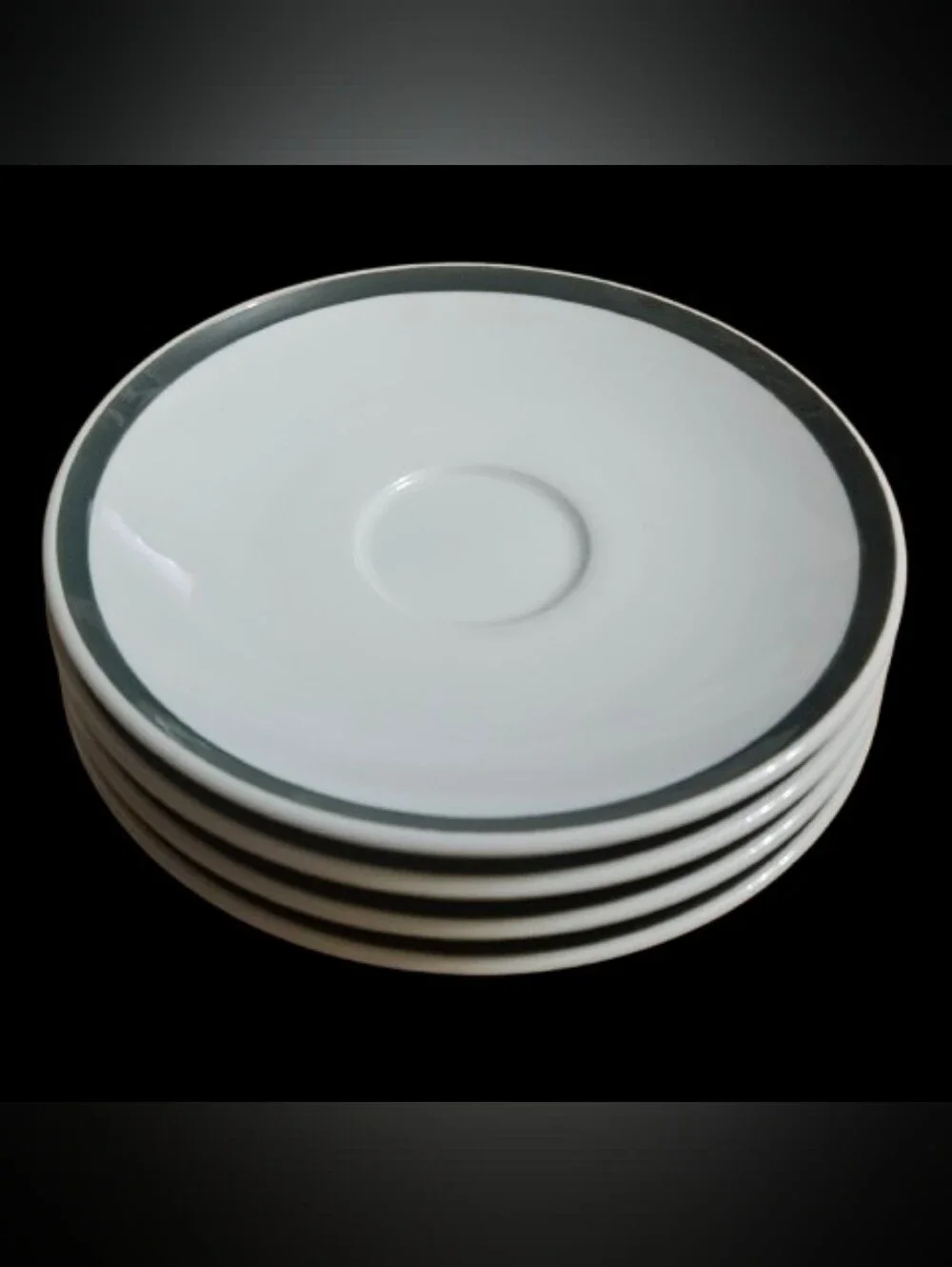 *Williams Sonoma Brasserie Cups & Saucers Green trim Set of 4